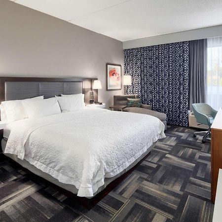 Hampton Inn Louisville Northeast Eksteriør billede