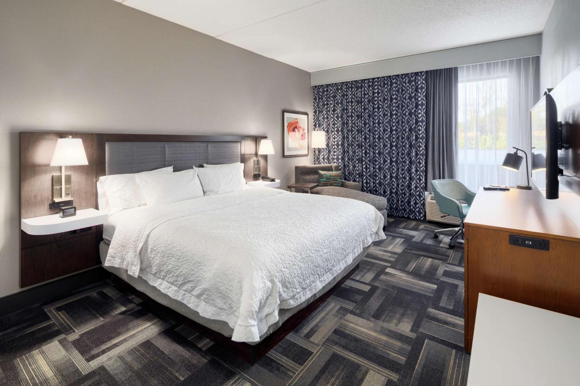 Hampton Inn Louisville Northeast Eksteriør billede